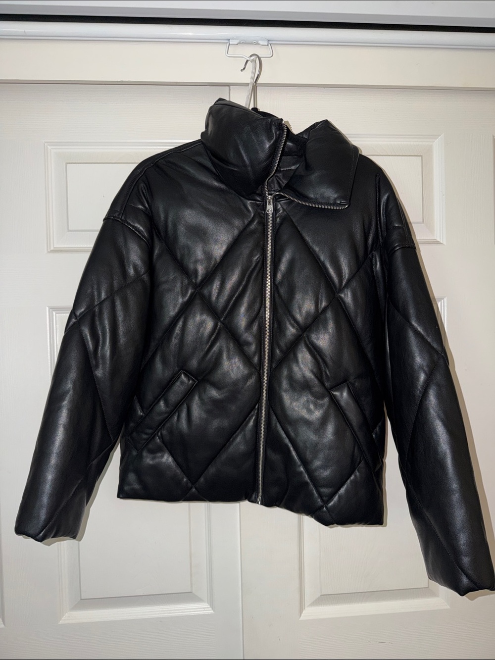 Abercrombie & Fitch Black Quilted Faux Leather Puffer Jacket